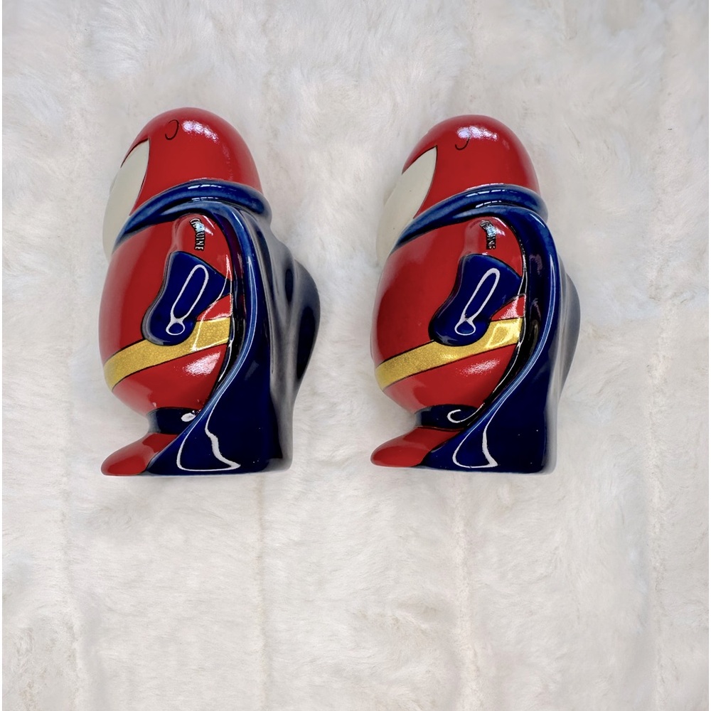 Budweiser Bud Man 1991 Anheuser Busch Salt and Pepper Shakers - Picture 6 of 7
